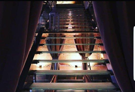 Le Mura Restaurant and Grill